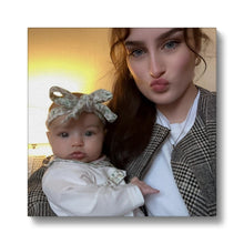 Load image into Gallery viewer, Molly and romany Canvas